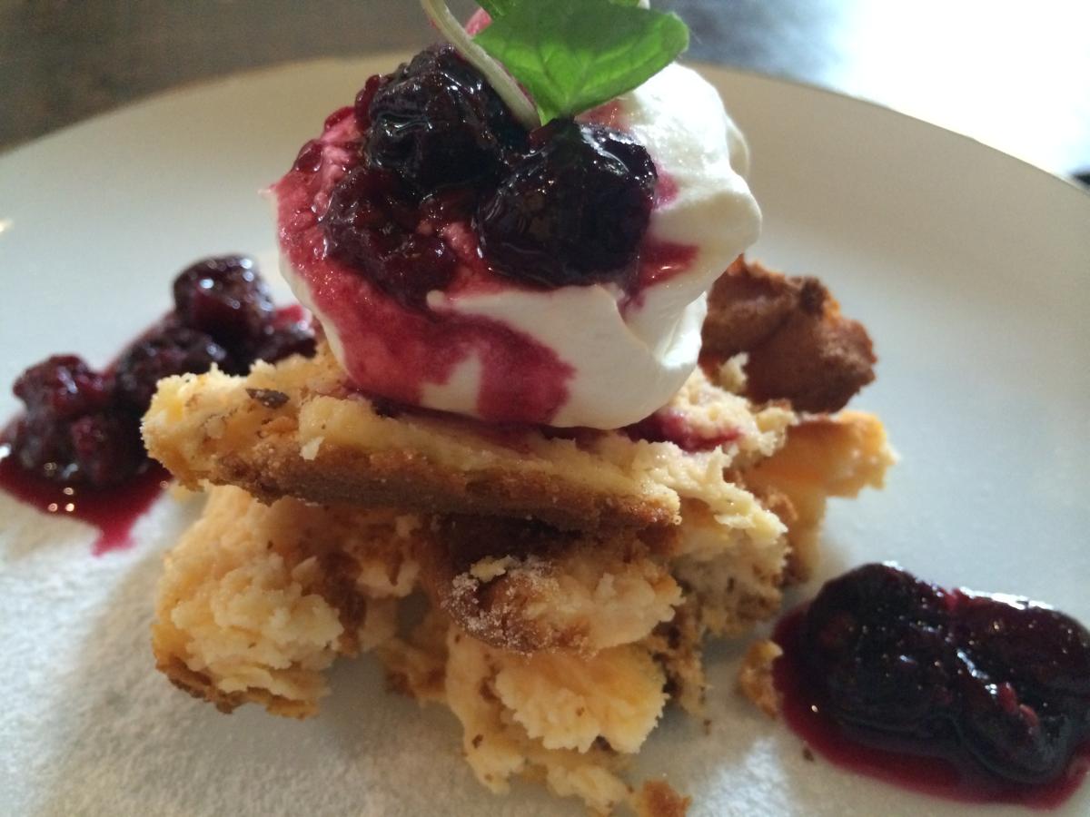 ミックスベリーのチーズケーキ