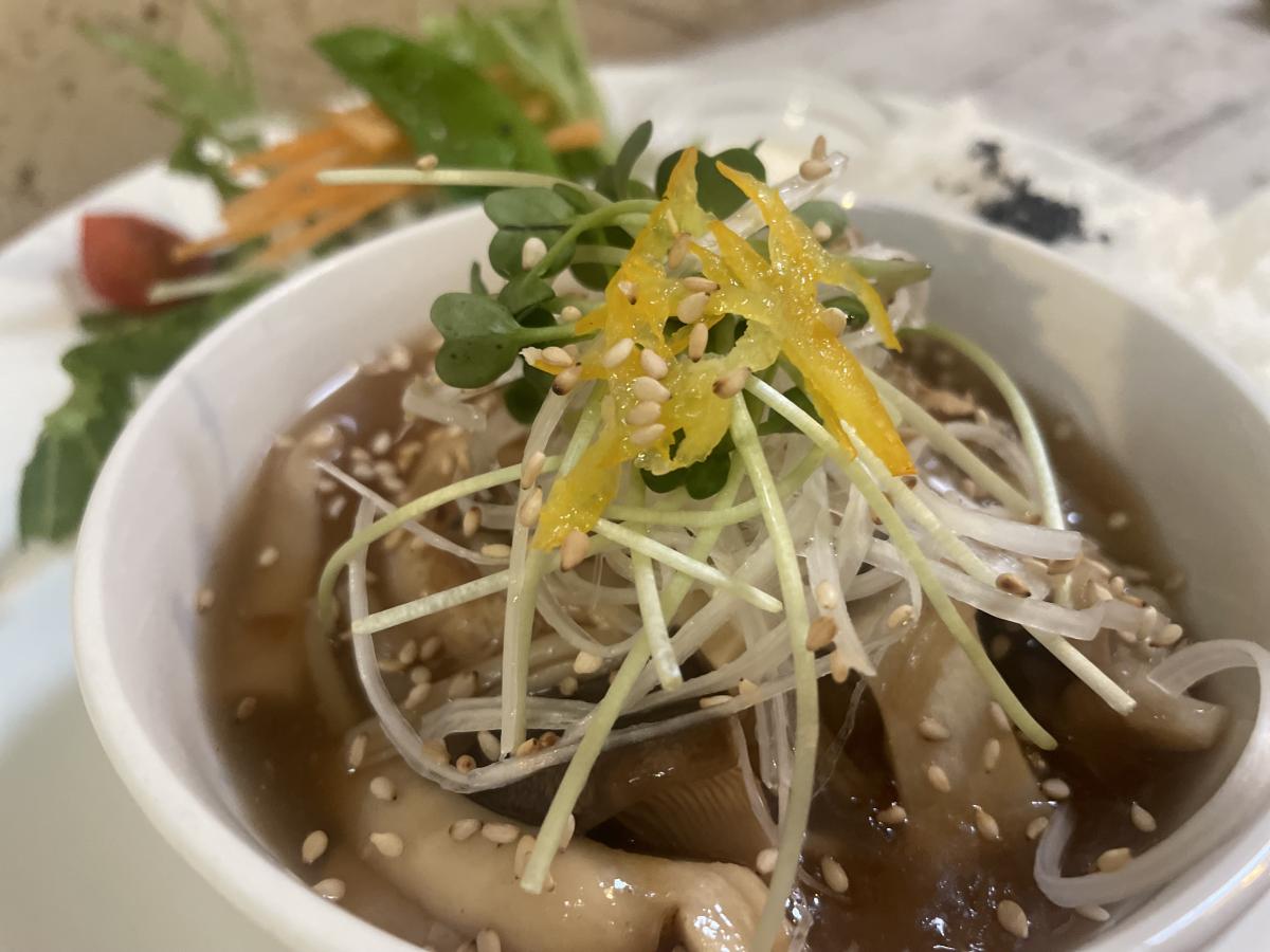 豆腐ハンバーグ　きのこあんかけのプレート