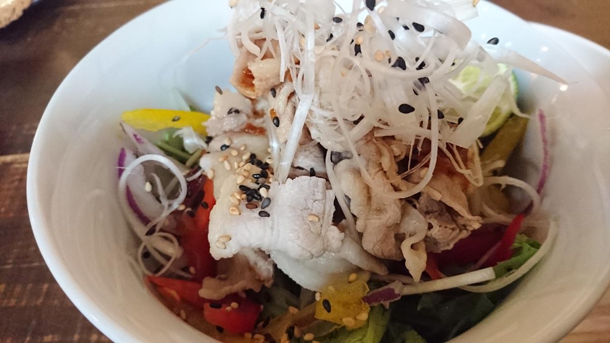  香味だれと彩り野菜の豚しゃぶ丼 34 -1